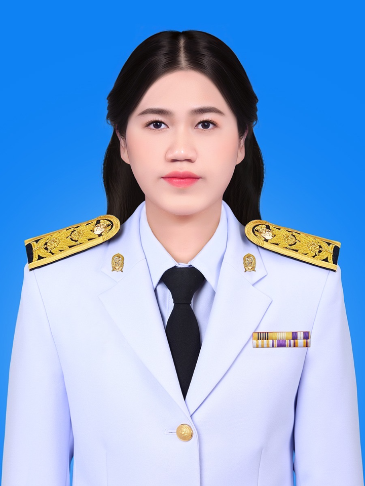 หญิงนฤมล วงค์ร้อย