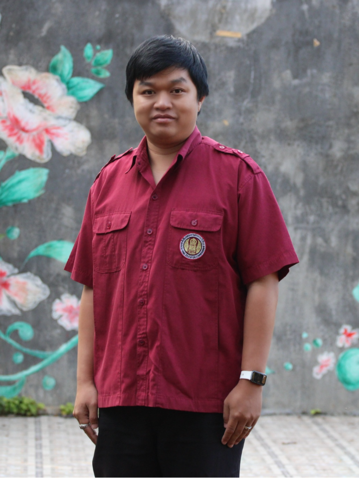 อภิสิทธิ์ 