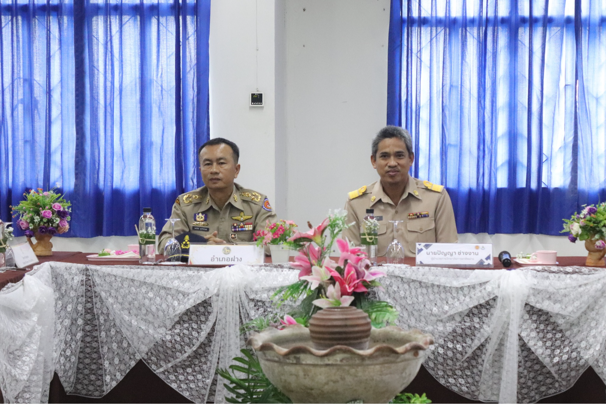  นายปัญญา ช่างงาน ผู้อำนวยการวิทยาลัยการอาชีพฝาง พร้อมด้วยคณะผู้บริหาร คณะครู บุคลากร ได้ส่งมอบนวัตกรรม โดยได้รับเกียรติจากว่าที่ร้อยตรี นพรัตน์ ศุภกิจโกศล นายอำเภอฝาง