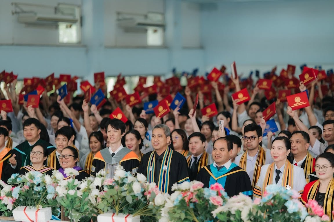 กิจกรรมพิธีมอบประกาศนียบัตรแก่ผู้สำเร็จการศึกษา ประจำปีการศึกษา 2568